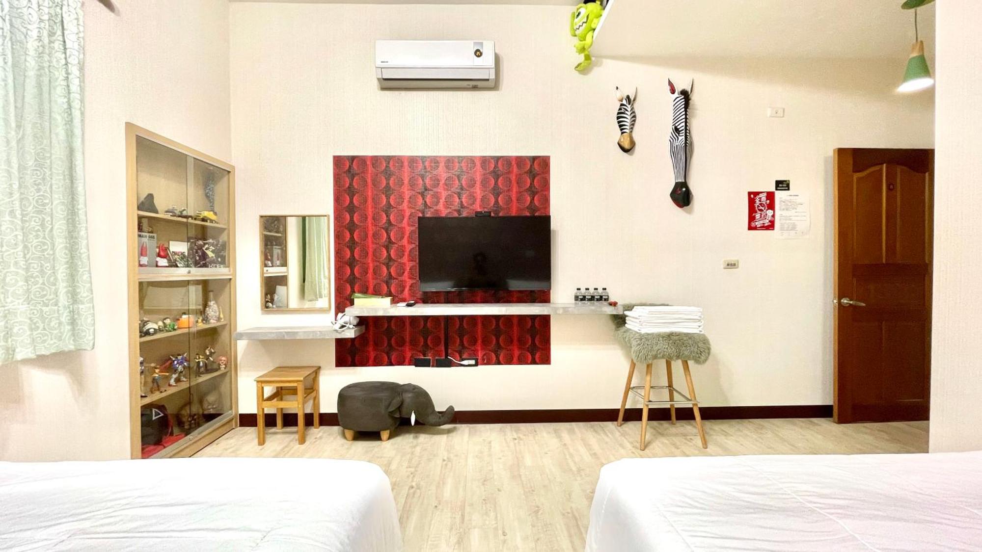 Snug-Nine Hotel Kota Tua Kota Tua Hengchun Bagian luar foto