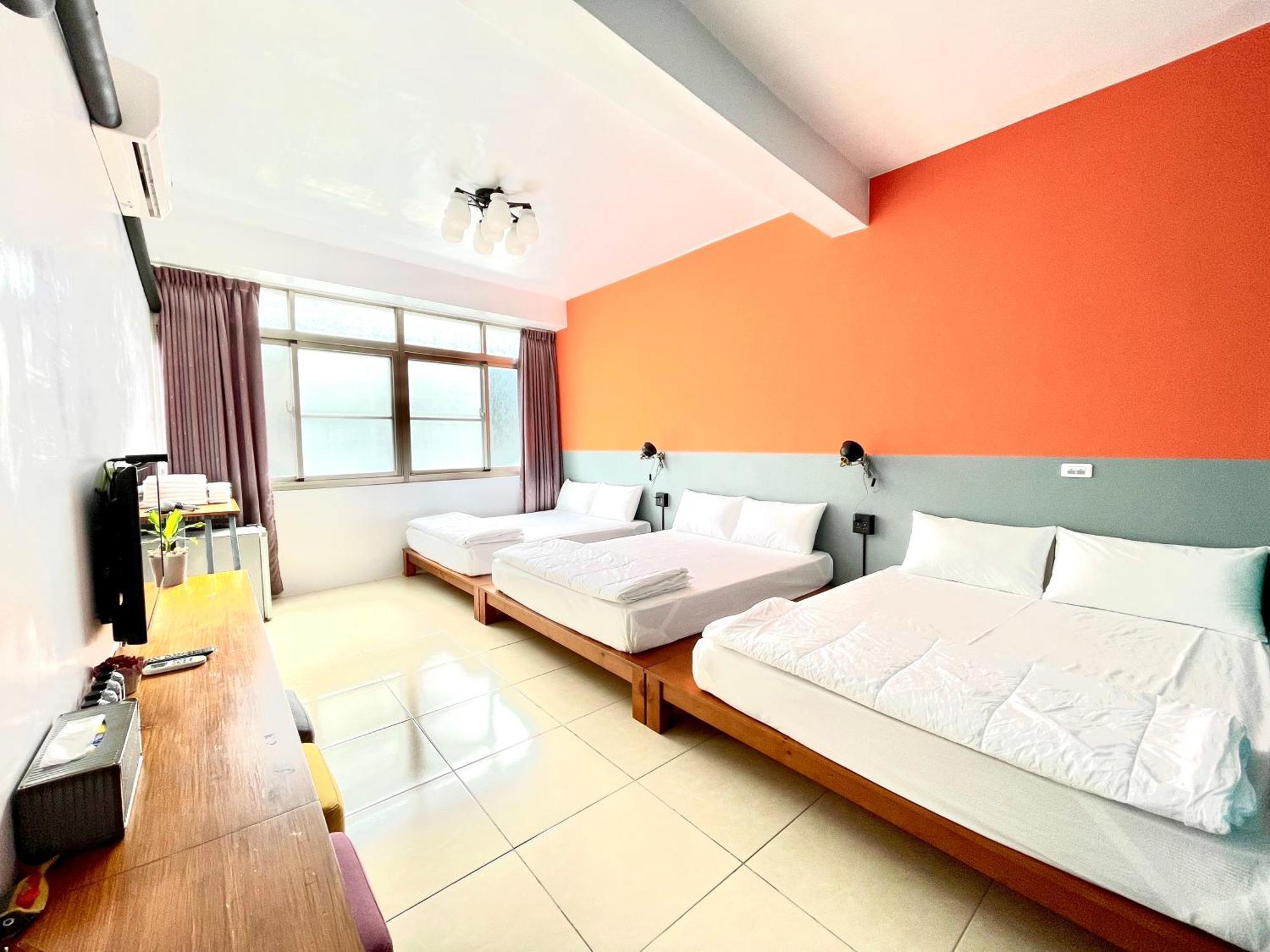 Snug-Nine Hotel Kota Tua Kota Tua Hengchun Bagian luar foto